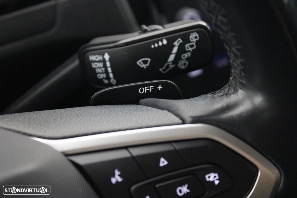 Volkswagen Passat Variant 2.0 TDI Business DSG — fotografia 13