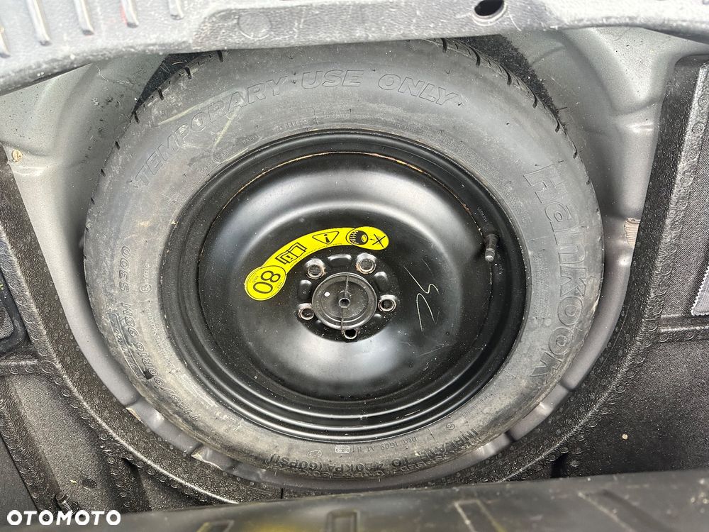 Ford Focus 1.6 Ambiente Start - 28