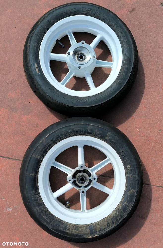 MRF Inny - 12