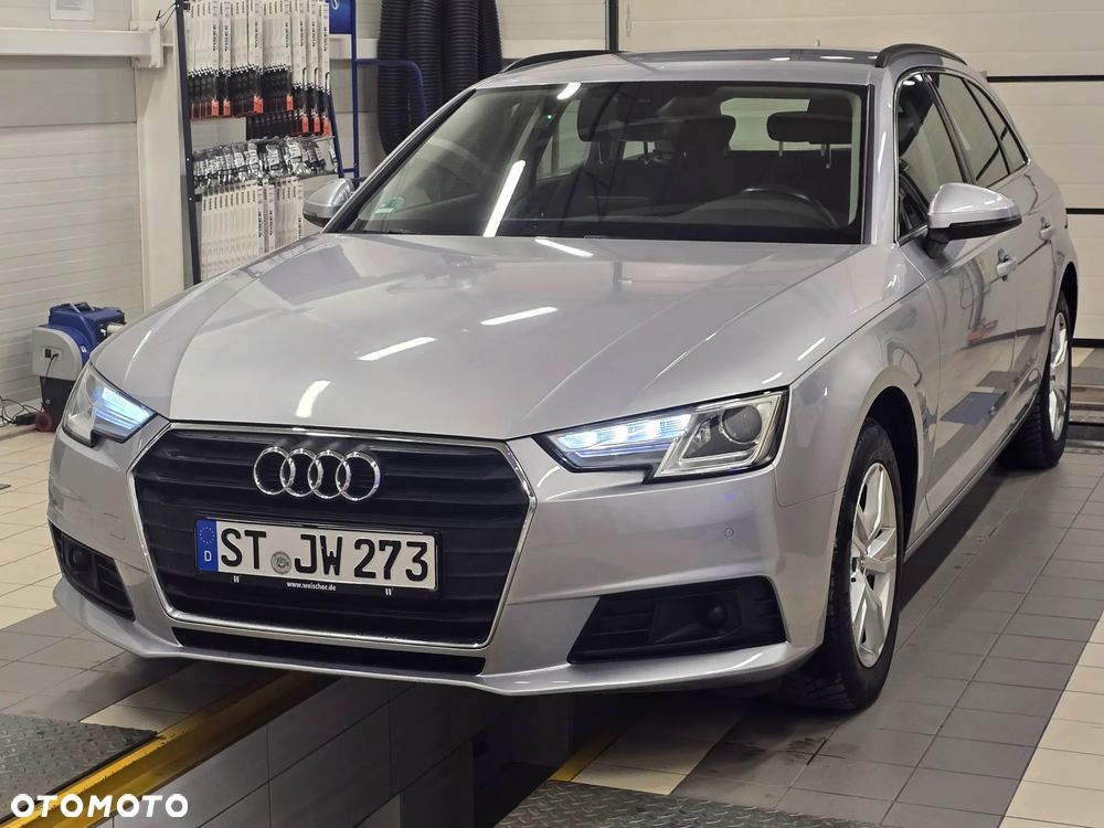 Audi A4 Avant 2.0 TDI DPF Attraction - 1