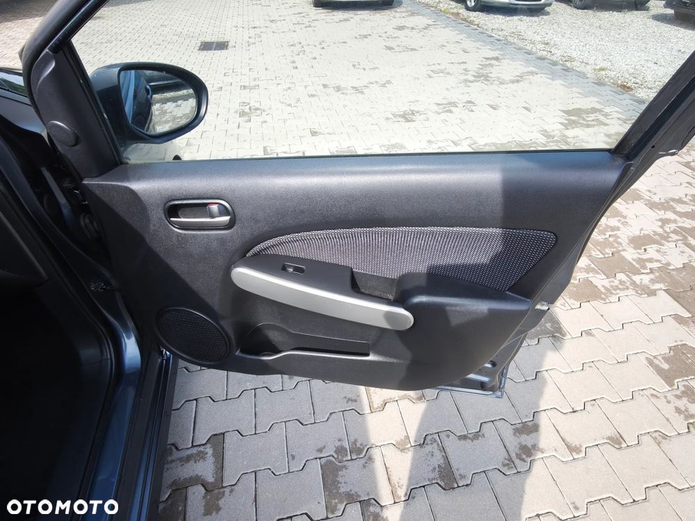 Mazda 2 1.5 Dynamic - 32