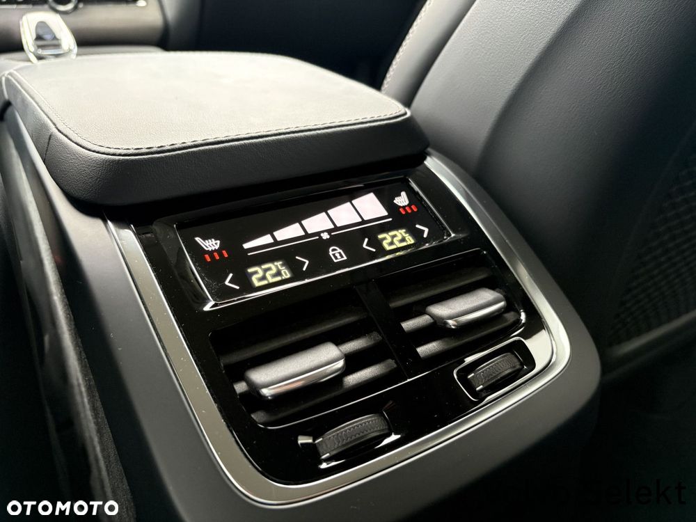 Volvo XC 90 - 26