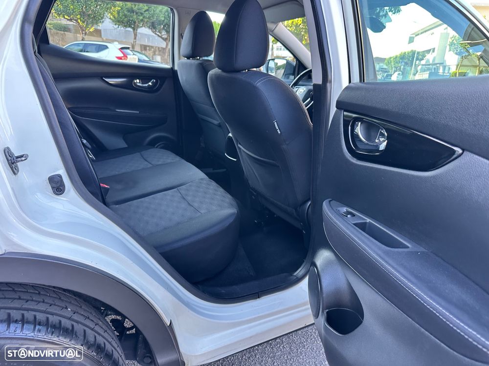 Nissan Qashqai 1.5 dCi Acenta - 32