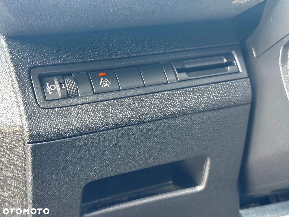 Peugeot 3008 BlueHDi 130 Stop & Start EAT8 Allure - 25