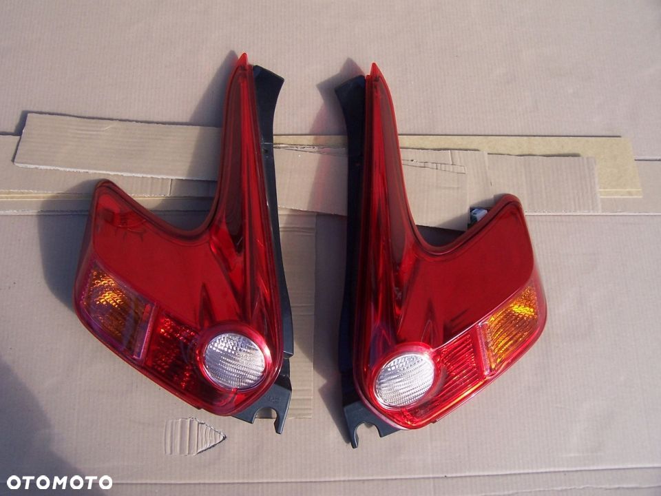 JUKE 10- 14 LAMPY TYL P.L. EUR - 1