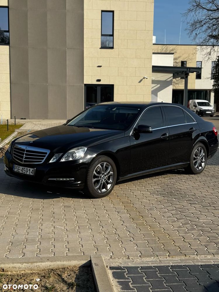 Mercedes-Benz Klasa E 300 BlueTec Hybrid - 1