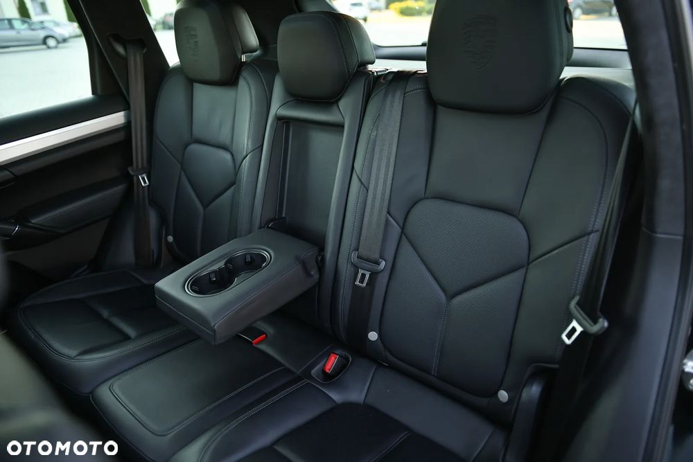 Porsche Cayenne GTS Tiptronic S - 26