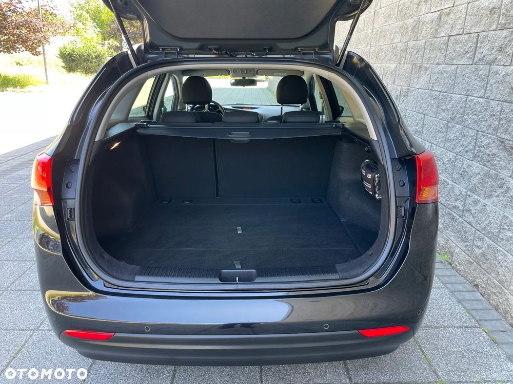 Kia Ceed 1.6 CRDi 128 ISG SW Platinum Edition - 17