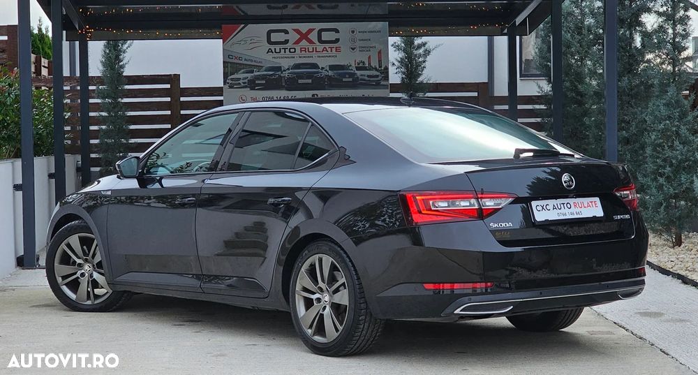 Skoda Superb 2.0 TDI DSG Sportline - 4