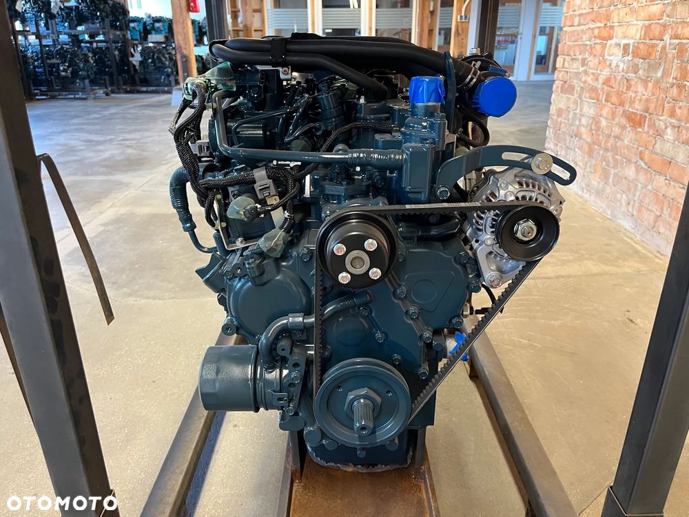FV23% Silnik Kubota V2403-T Nowy Kompletny - 3