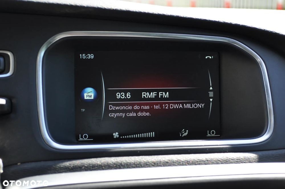 Volvo V40 D2 Momentum - 12