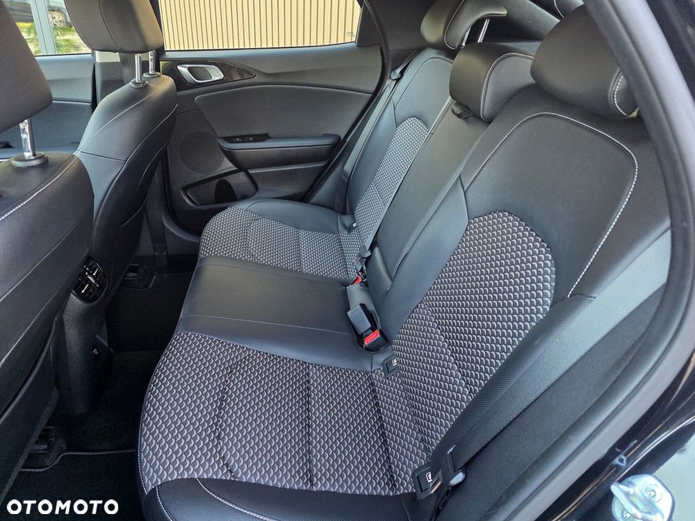 Kia XCeed - 20