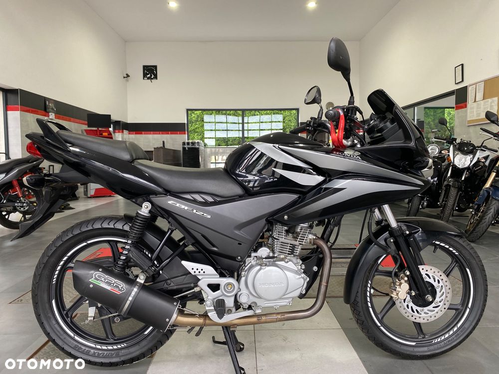 Honda CBF - 2