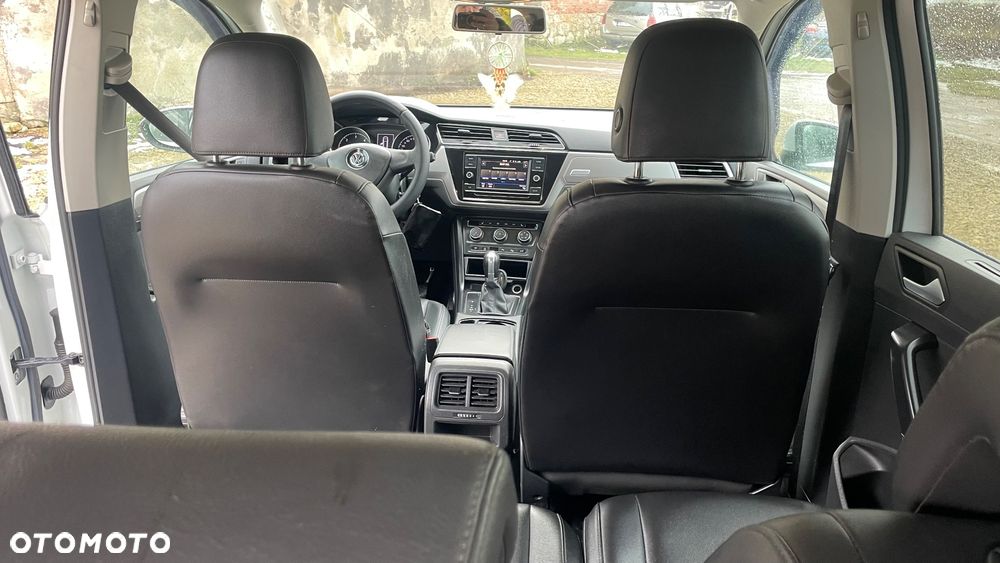 Volkswagen Touran 2.0 TDI SCR (BlueMotion Technology) DSG Comfortline - 12