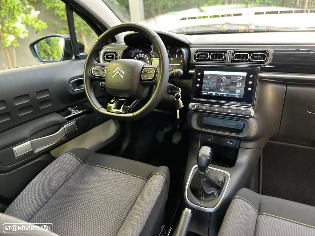 Citroën C3 1.2 PureTech Shine - 16