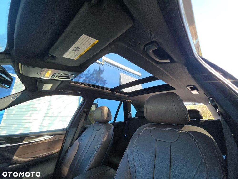 BMW X5 xDrive35i Edition Exclusive - 7