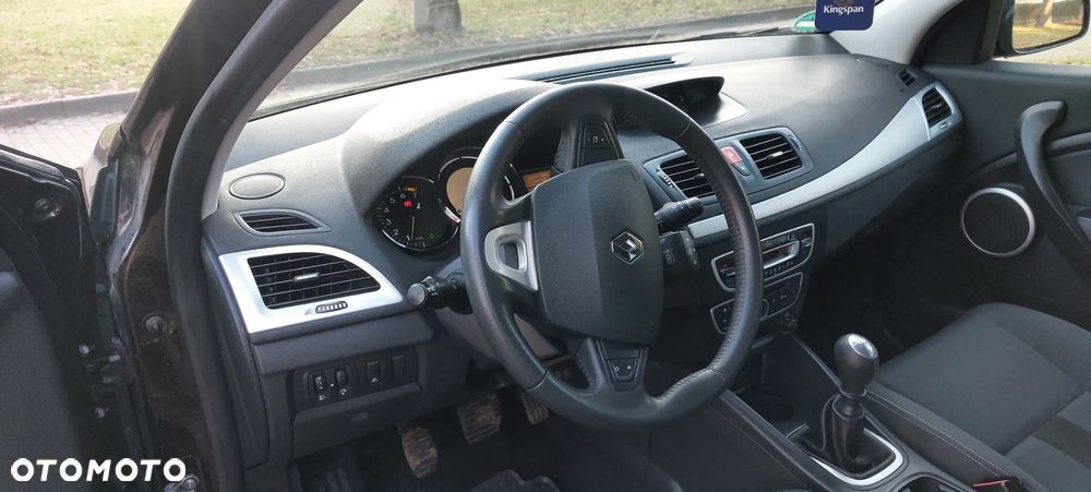 Renault Megane TCe 130 Night and Day - 30