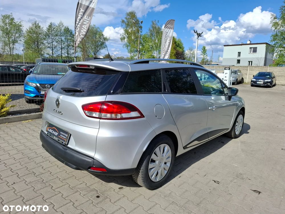 Renault Clio - 25