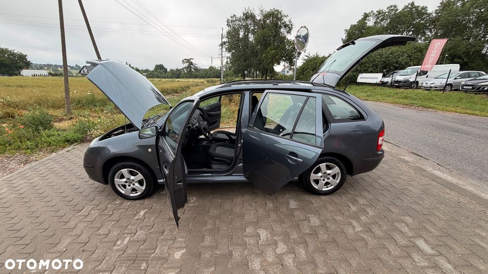 Skoda Fabia - 8
