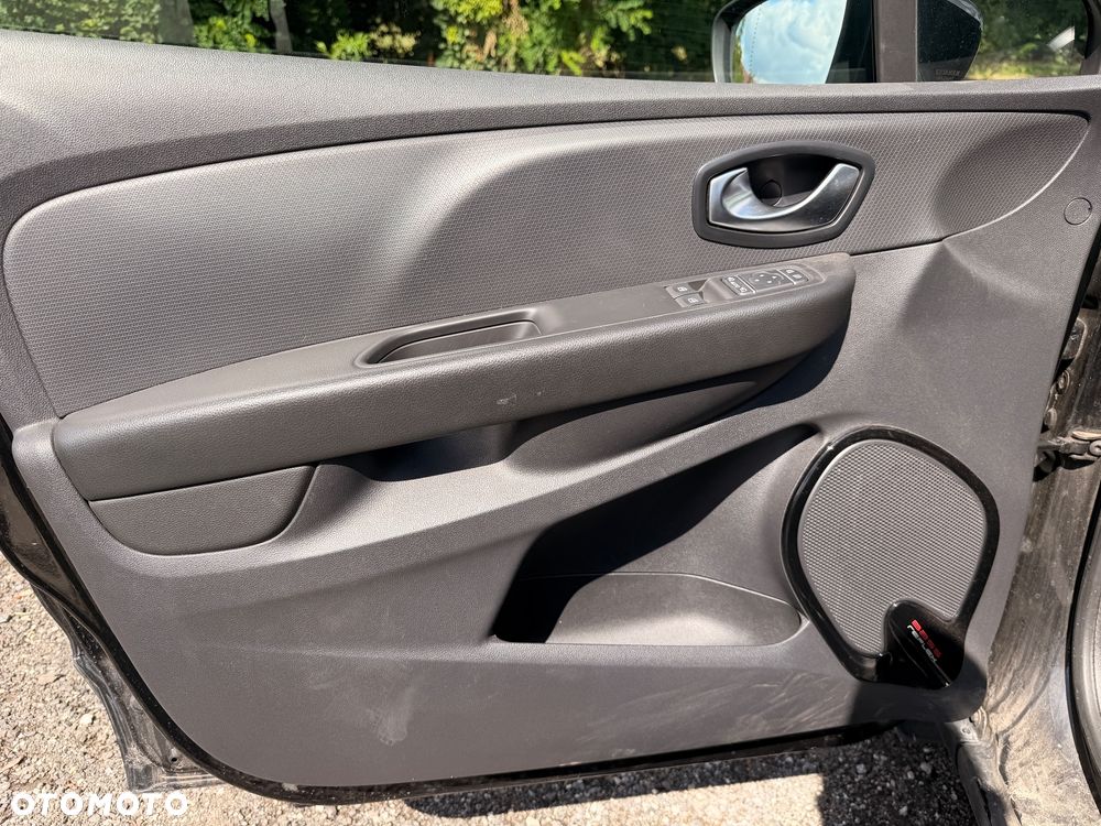 Renault Clio 1.2 Enegry TCe Limited Plus EDC - 14