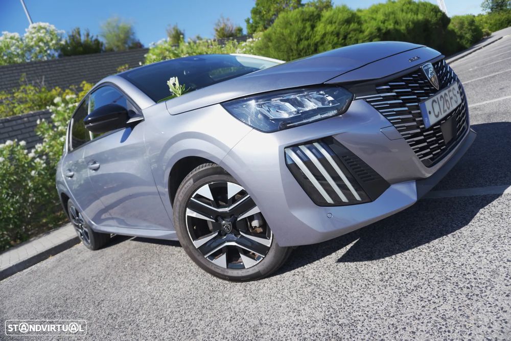 Peugeot 208 1.2 Hybrid Allure e-DCS6 - 9