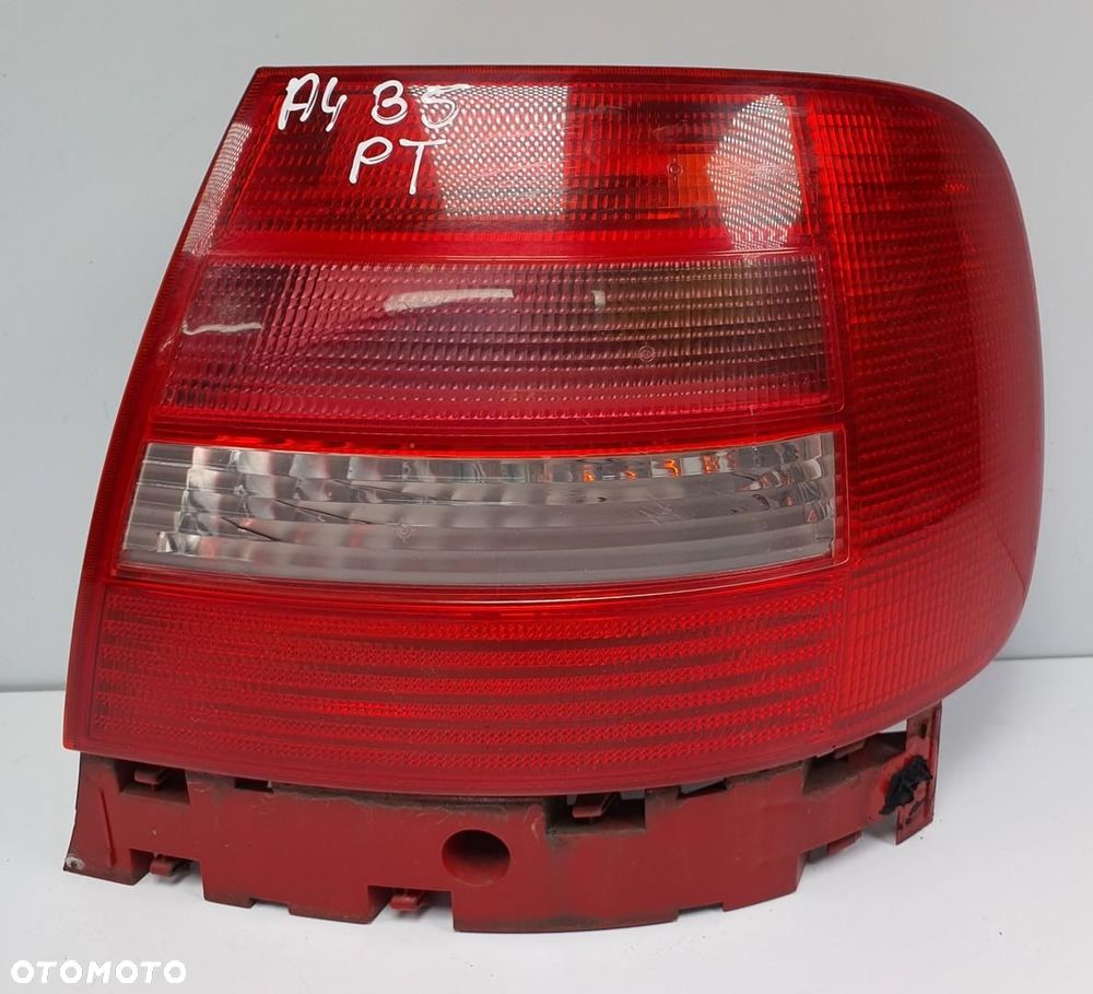 LAMPA PRAWY TYŁ TYLNA AUDI A4 B5 SEDAN LIFT 8D0945096F EUROPA - 1