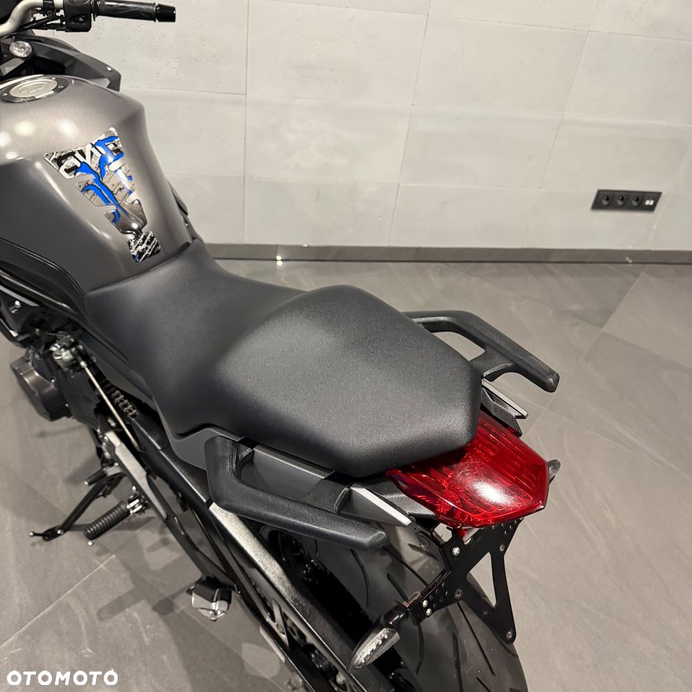 Yamaha XJ - 19