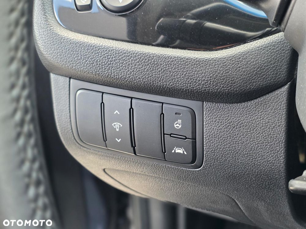 Kia Ceed - 22