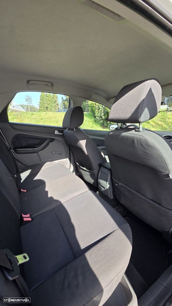 Ford Focus 1.6 TDCi Sport - 6