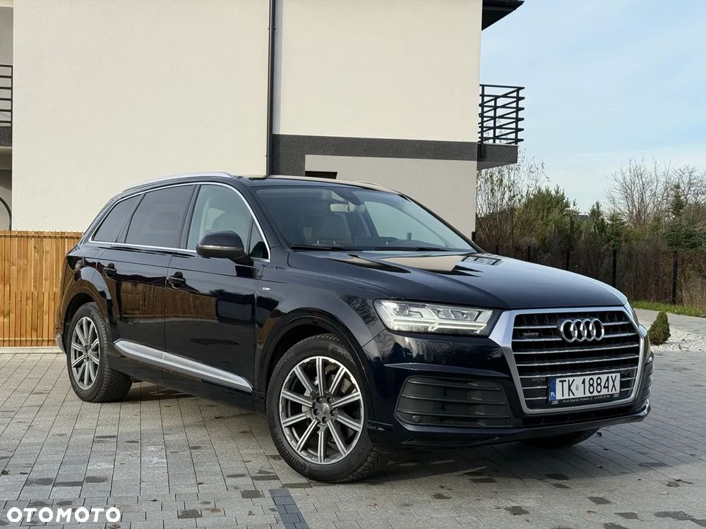 Audi Q7 - 1