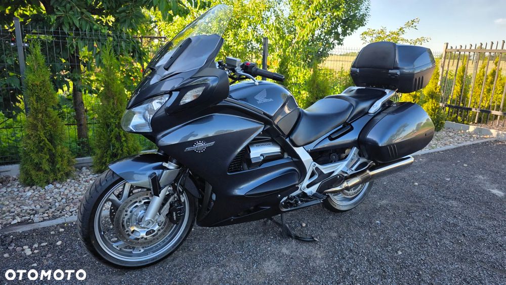 Honda ST - 26