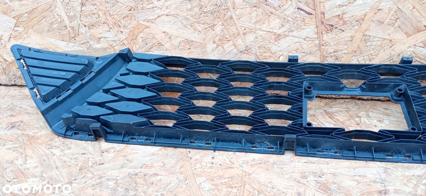 KIA CEED III 3 GT 18- ATRAPA GRILL KRATKA ZDERZAKA PRZÓD 86561-J7710 - 9