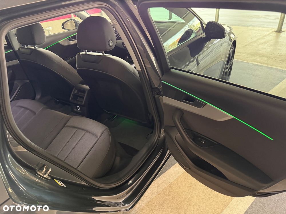 Audi A4 Avant 2.0 TDI S tronic - 20