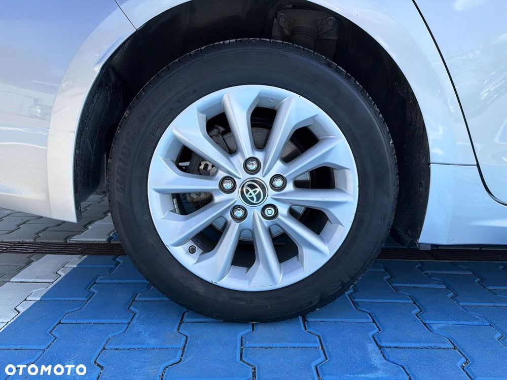 Toyota Corolla - 22
