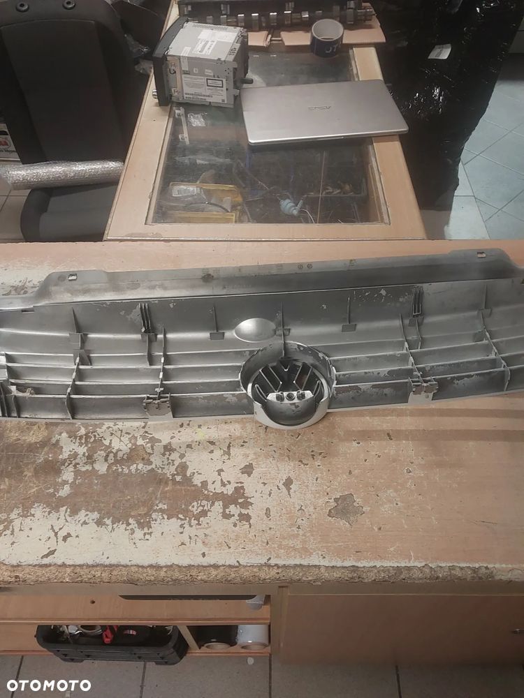 ATRAPA CHŁODNICY VW T4 LIFT - 4