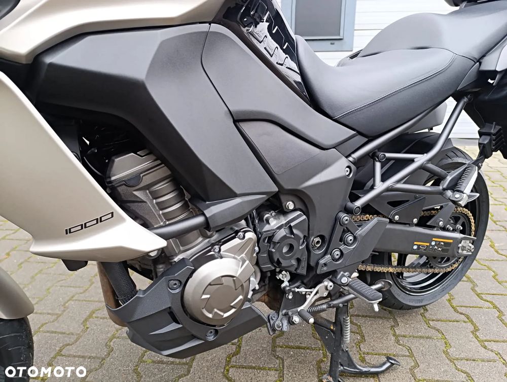 Kawasaki Versys 1000 - 9