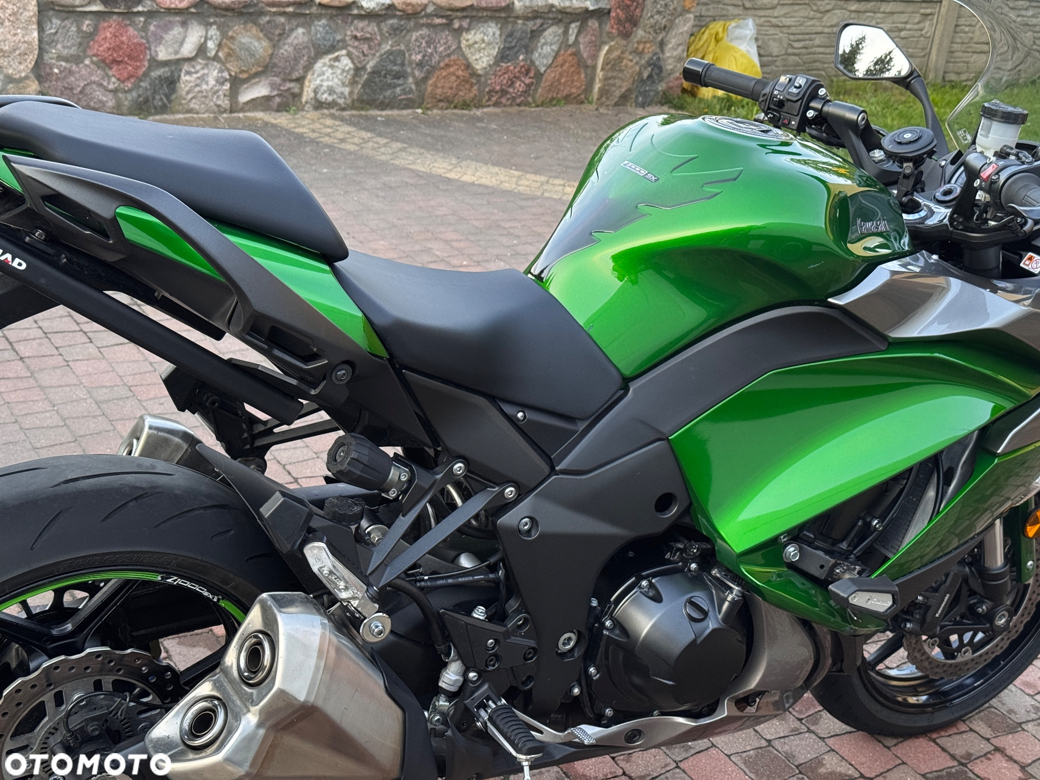 Kawasaki Ninja 1000 SX - 12