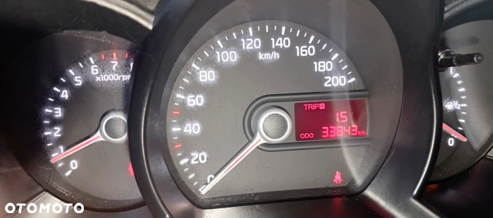 Kia Picanto 1.0 Attract - 10