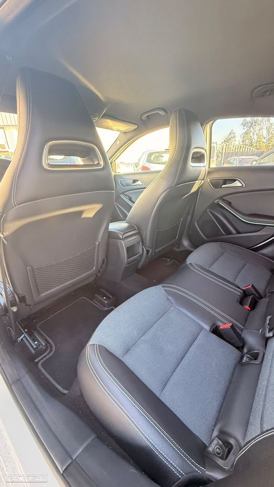 Mercedes-Benz A 180 CDI 7G DCT - 17