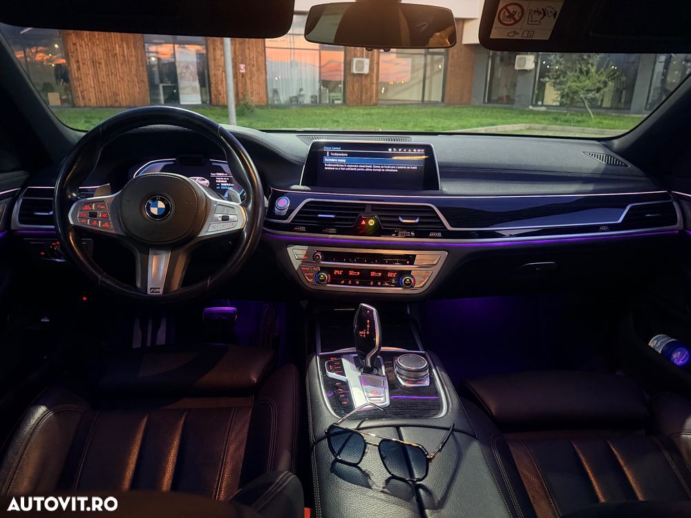 BMW Seria 7 - 39