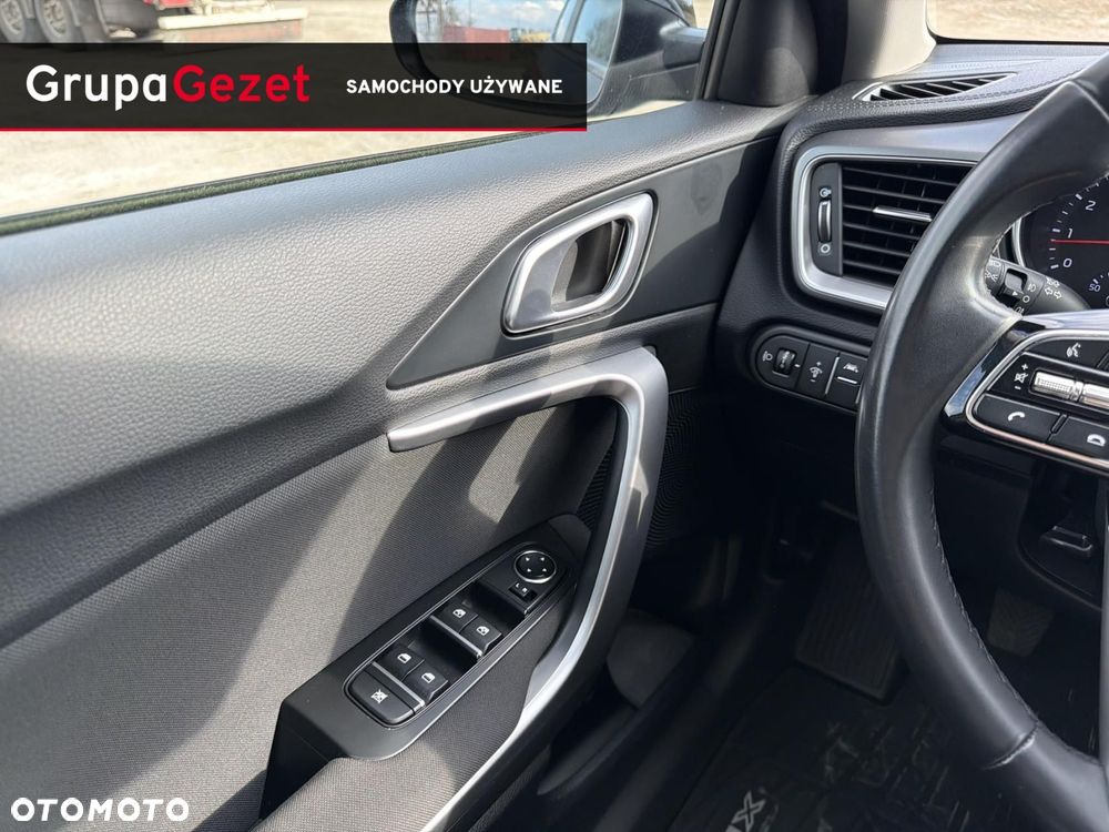 Kia XCeed 1.5 T-GDI M - 19