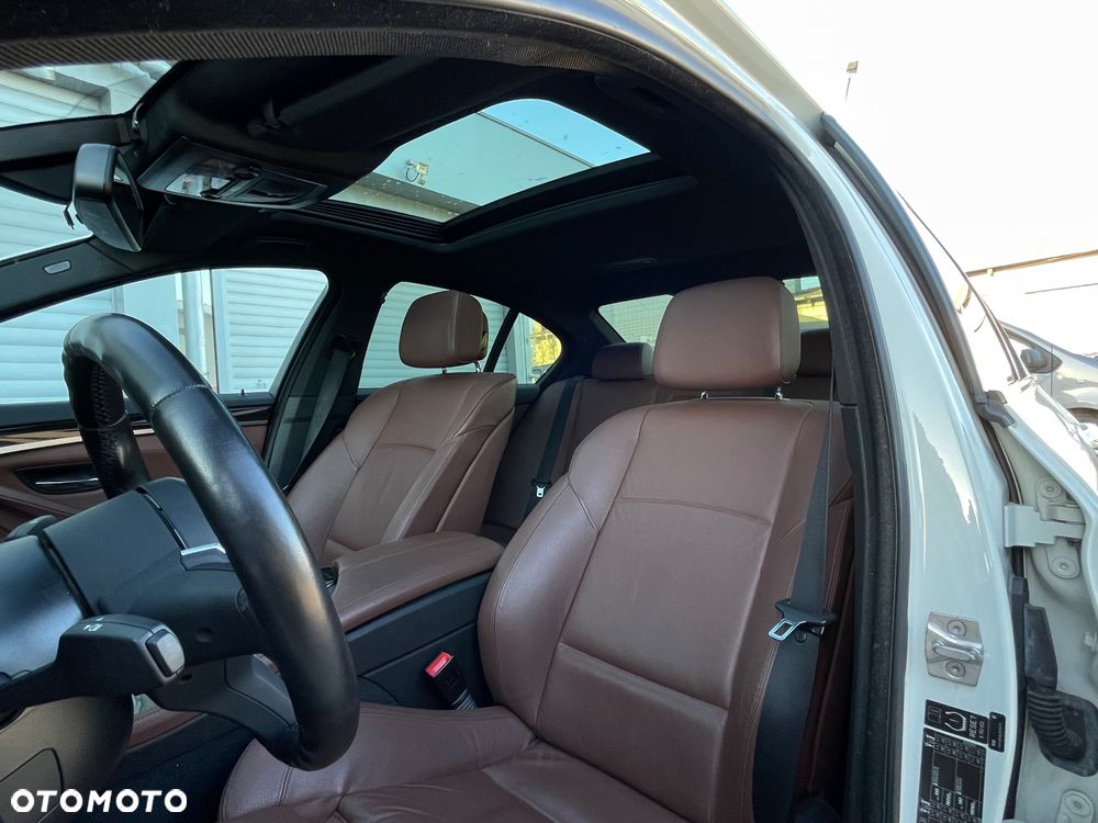 BMW Seria 5 - 24
