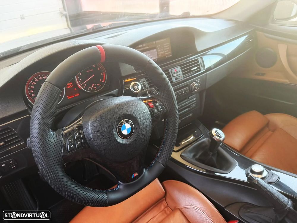 BMW 330 i Edition Sport - 11