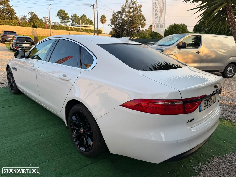 Jaguar Xf 2017 photo 4