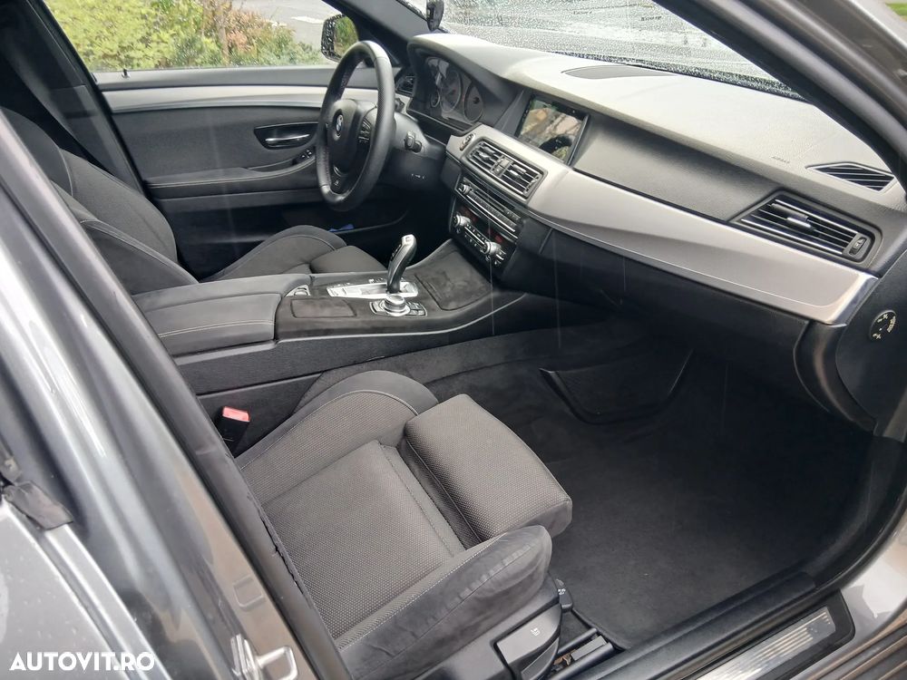 BMW Seria 5 525d xDrive - 9