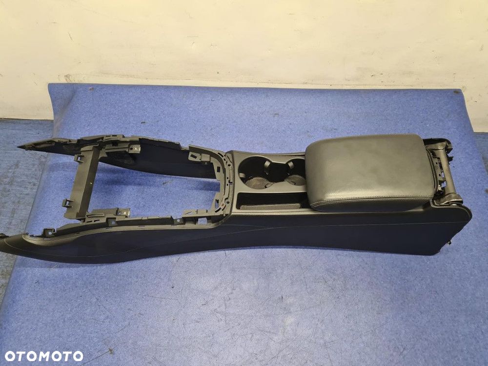 AUDI A4 B8 TUNEL ŚRODKOWY AVANT KOMBI 8KO864981F - 2