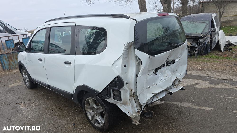 Dacia Lodgy 1.5 Blue dCi Stepway - 6