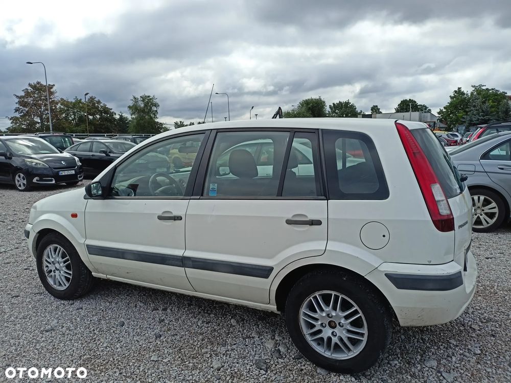 Ford Fusion - 3