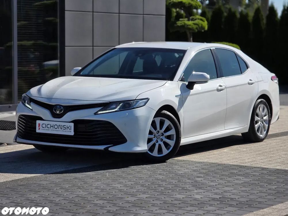 Toyota Camry 2.5 Hybrid Prestige CVT - 2