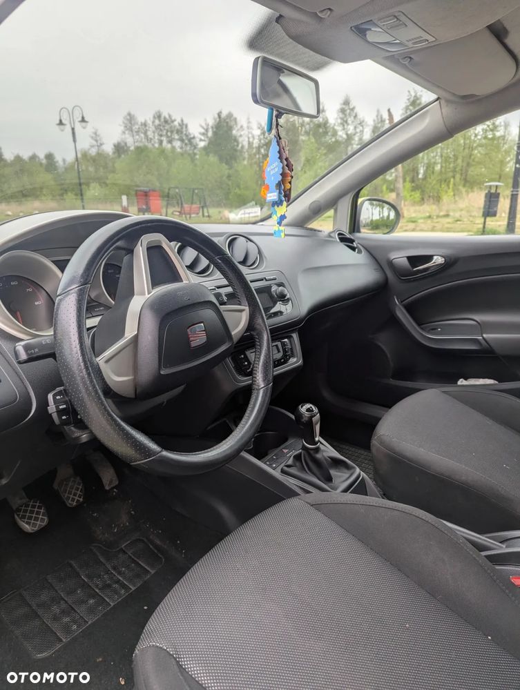 Seat Ibiza - 2